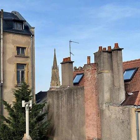 Apartment Le Saint Arnould - Vue Cathedrale, Calme & *