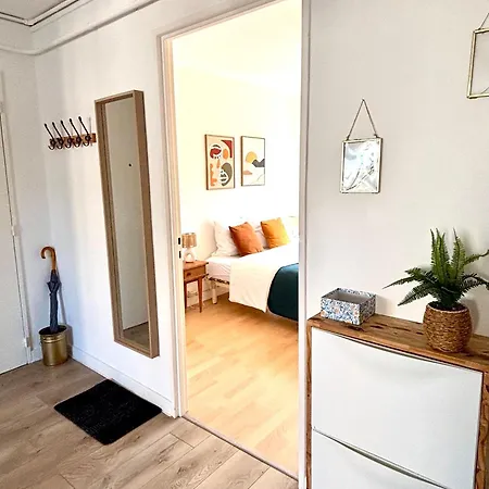 Apartment Le Saint Arnould - Vue Cathedrale, Calme & *